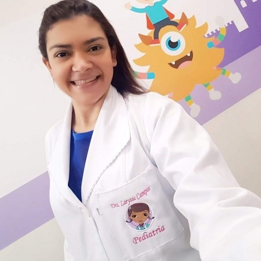 Dra. Laryssa Campos de Lima Torres