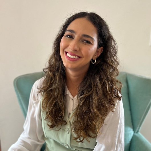 Julia Cruz Moreno Siqueira