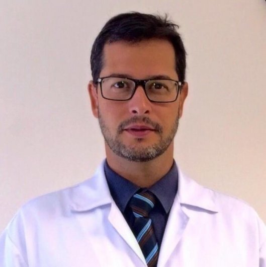 Dr. Ricardo Leão Parreiras