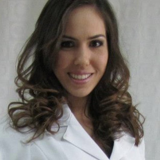Dra. Rafaela Polezi