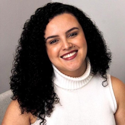 Dra. Caroline Montez