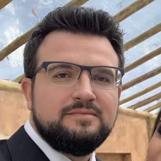 Dr. Leonardo Rojas