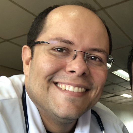 Dr. Carlos Eduardo Moura Goulart