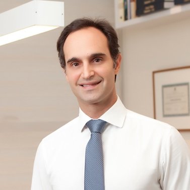 Dr. Conrado Davila