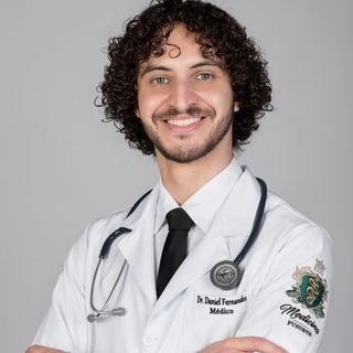 Dr. Daniel Fernandes