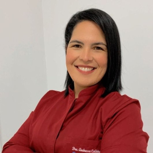 Dra. Andressa Caldeira
