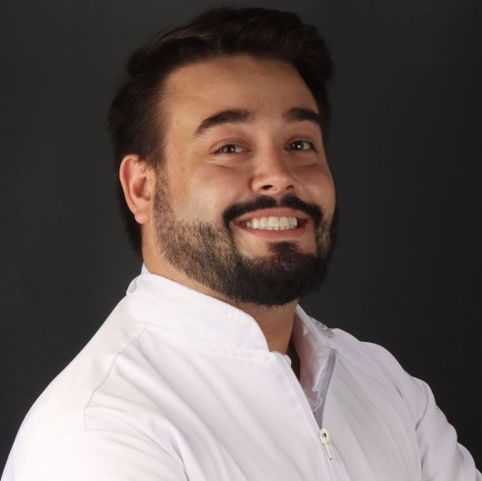 Dr. Brayan Gallinea