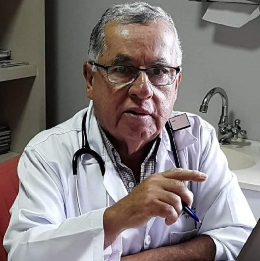 Dr. Armando Salvatierra Barroso