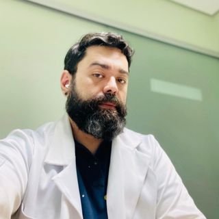 Dr. Giuliano David de Souza Amaral .