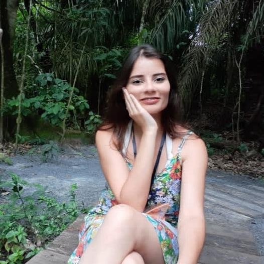 Dra. Camila Carvalho