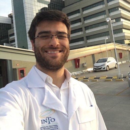 Dr. Rui Moraes