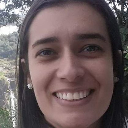 Dra. Carolina Silveira Coelho