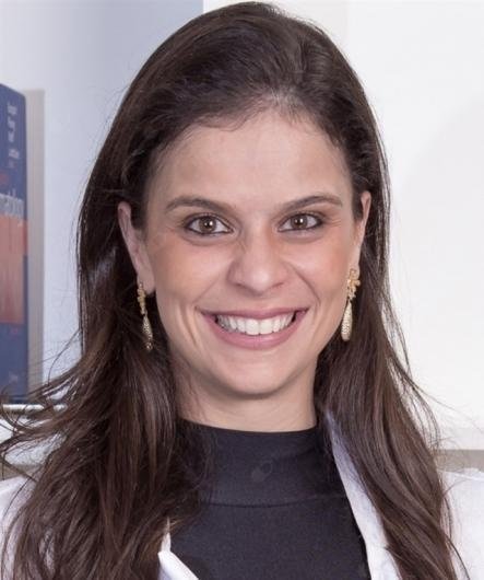 Dra. Nathassia Domingues