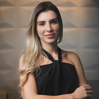 Beatriz Lugli Machado de Moraes .