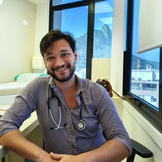 Dr. Yuri Macedo