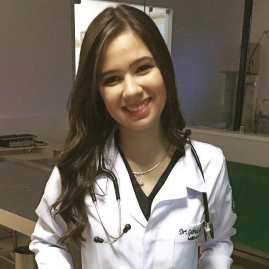 Dra. Gabriela Guedes