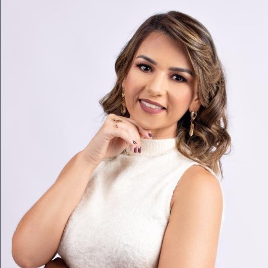 Dra. Maria Monique Oliveira