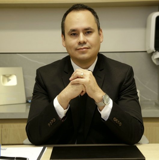 Dr. Luis Gutierrez Claure