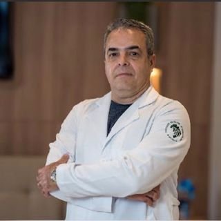 Dr. Roque Oliveira