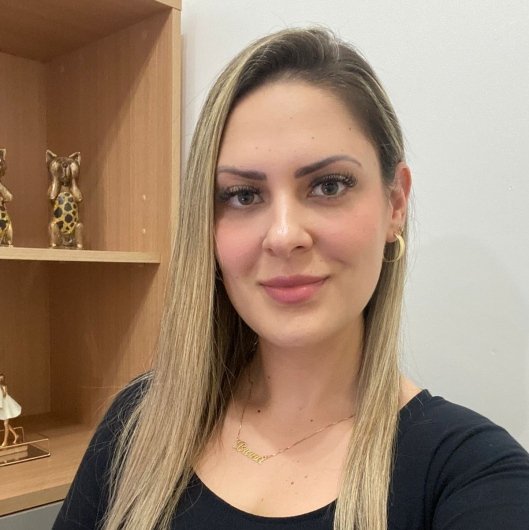 Bruna Abrão