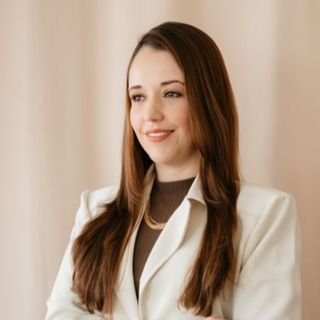 Dra. Andreza Munaretti