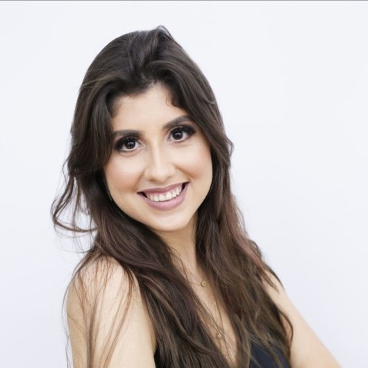 Dra. Bruna Scartezini