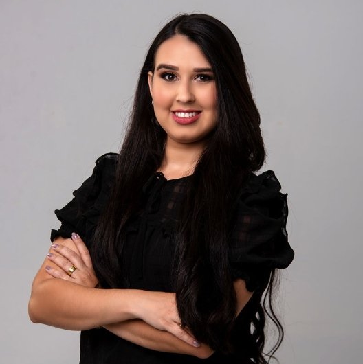 Dra. Leide Mísia Caires Santos
