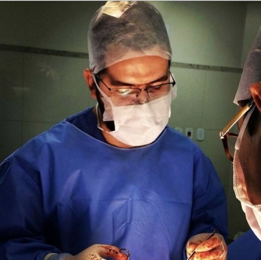 Dr. Eduardo Feniman
