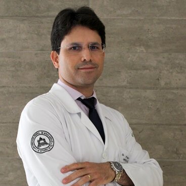 Dr. Thiago Costa Pereira