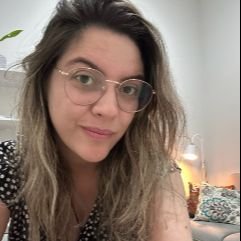 Caroline Guarinão