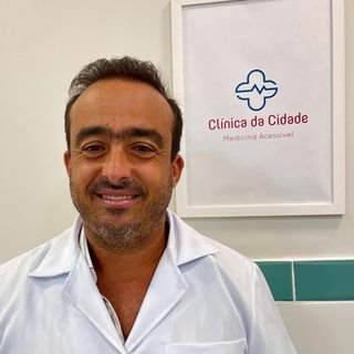 Dr. Gustavo Gomes Correa Silva