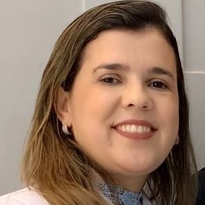 Dra. Marcelle Agra
