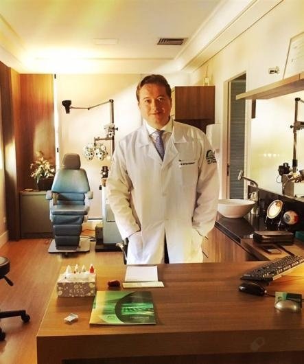 Dr. Peter Ferenczy