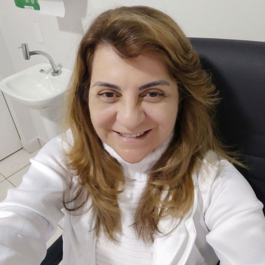 Dra. Izabela Trabuco Carneiro