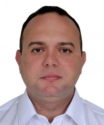 Dr. Roberto Wanderlan