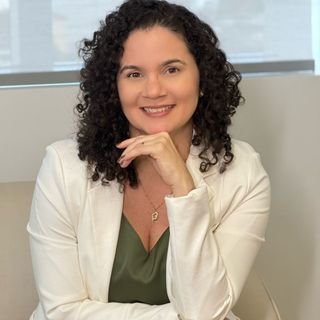 Dra. Luciane Rocha