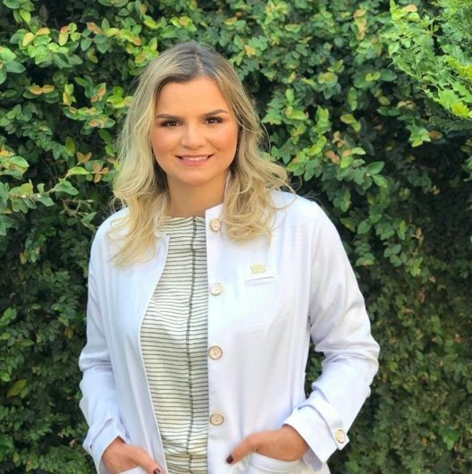 Dra. Lorena Vieira Gondim Costa