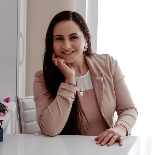 Dra. Cristiane Strapasson