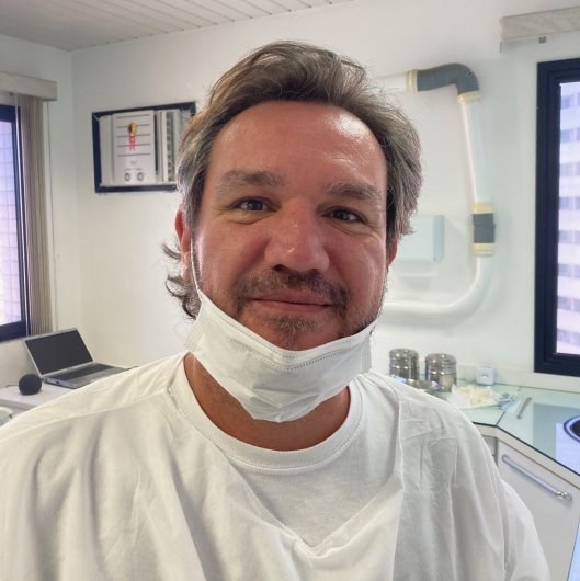 Dr. Vanderson Olivetti