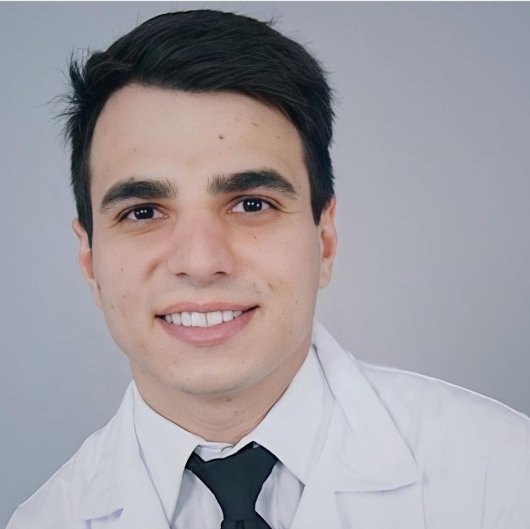 Dr. Vinicius Santos