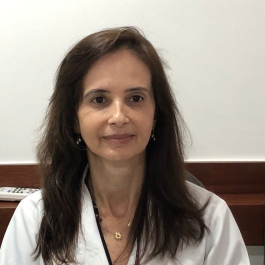 Dra. Sandra de Barros Cobra