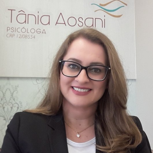 Tânia Aosani