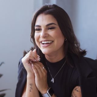 Dra. Ana Beatriz Cruz