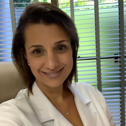 Dra. Monique Sarraff