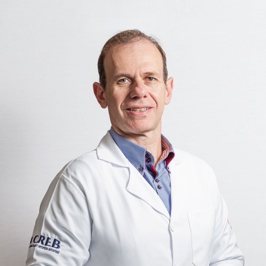 Dr. Ricardo Akerman Sheps