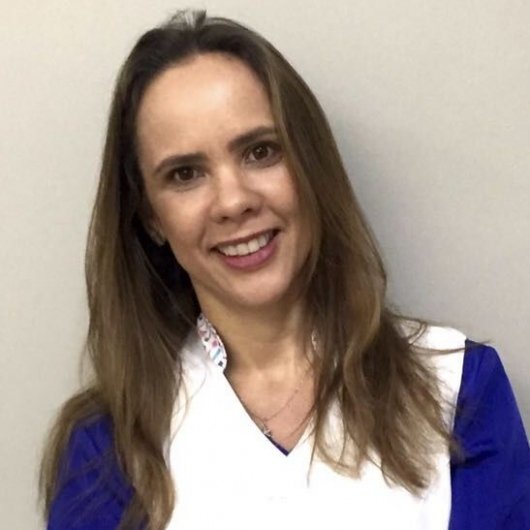 Dra. Revia Lima