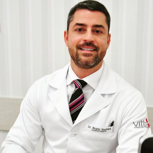 Dr. Bruno Stefani Lelis Silva