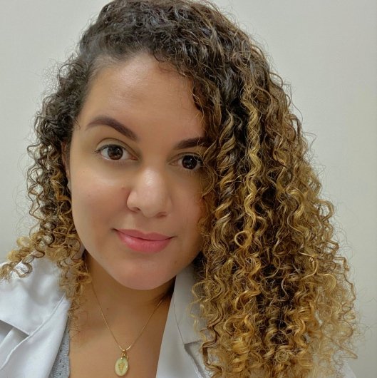 Dra. Monique Fernandes