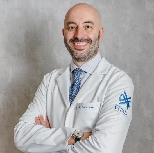 Dr. Daniel Eichemberg Fernandes e Maia