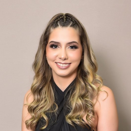 Yasmin Curvelo